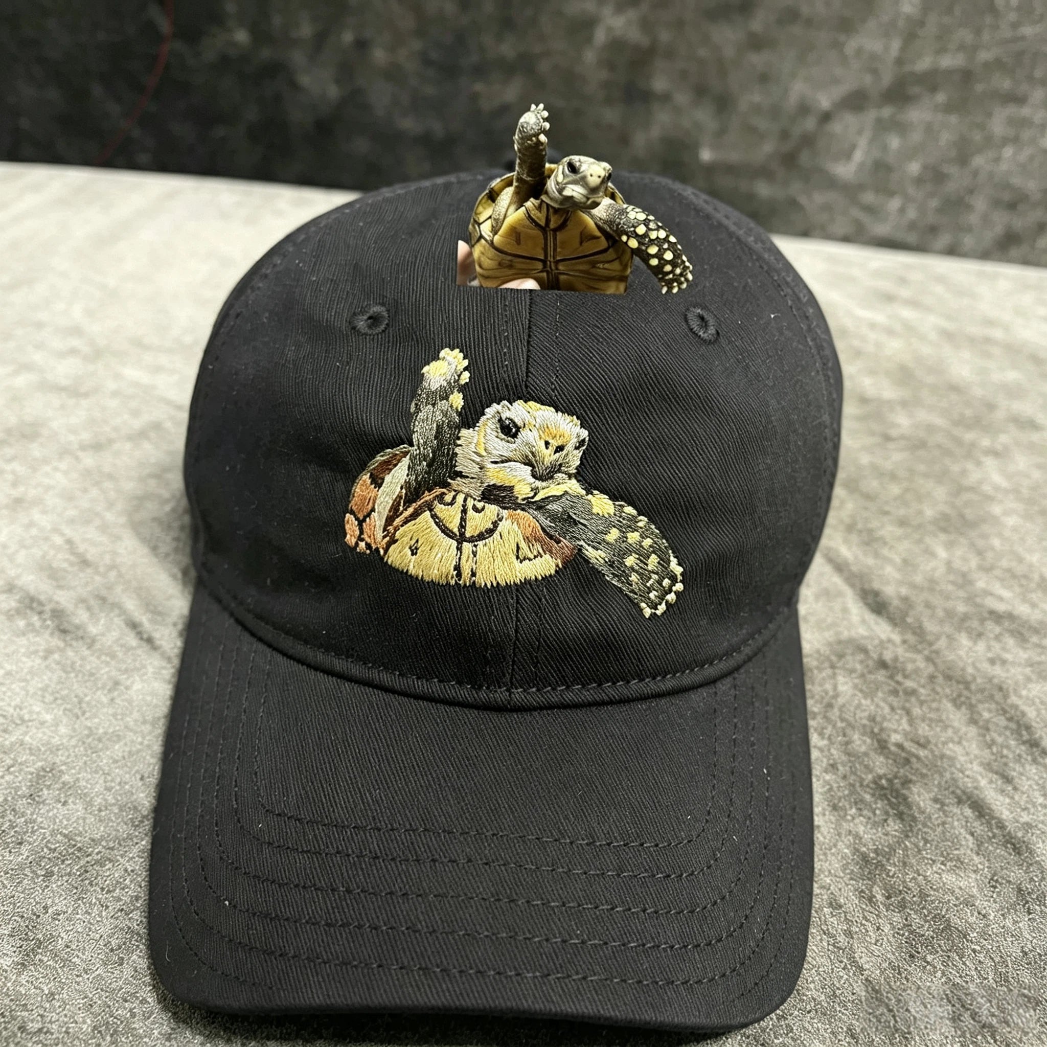 Classic Baseball Cap: Custom Pet Portrait Embroidery, Personalized Dad Hat with Cat & Dog Photos, Adjustable Vintage Casual Cap for Pet Lovers