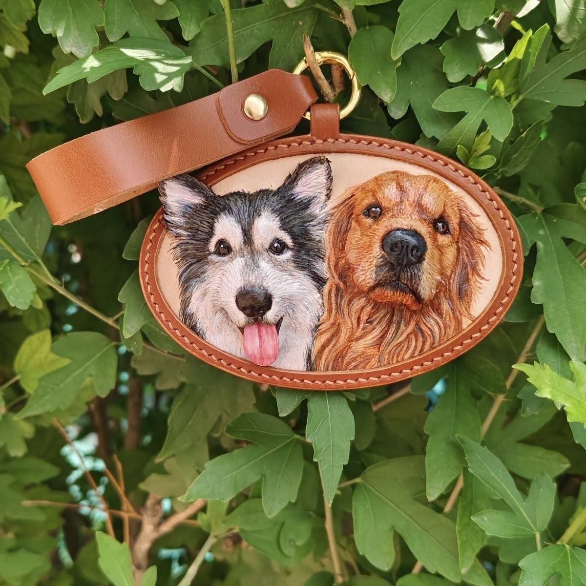Custom Dual-Pet Engraving | Highly detailed portraits capturing fur & facial features | Premium full-grain leather, durable & built to last