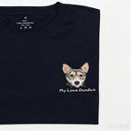 Drop shoulder T-shirt：Heartfelt Pure Cotton Short-Sleeve T-Shirt with Custom Pet Embroidery. Featuring exquisite, hand-stitched pet portraits, this is the perfect birthday or holiday gift for any pet lover.